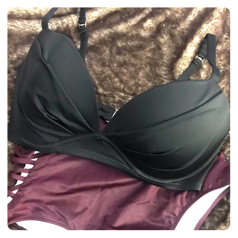 Black VS bikini top